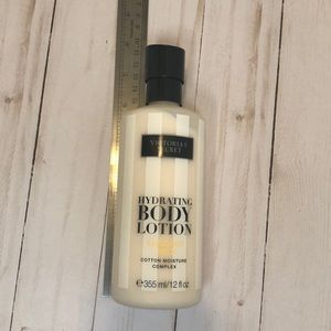 Victoria’s Secret Hydrating Body Lotion